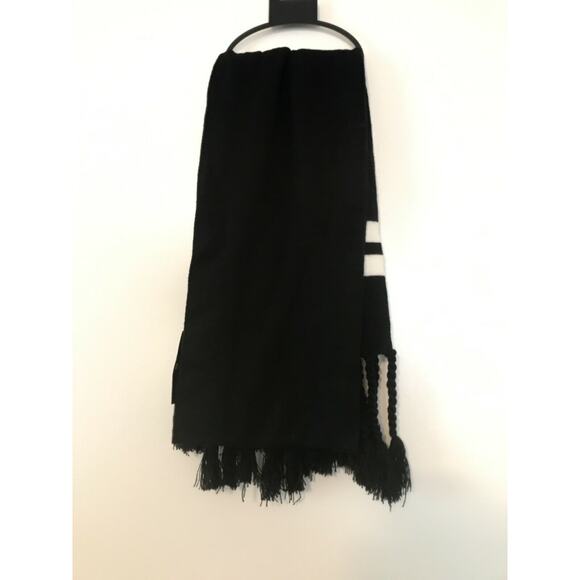 DKNY NEW Logo Stadium Scarf Tassel Fringe Black White Red Winter 68" x 8" WINTER - Picture 3 of 7
